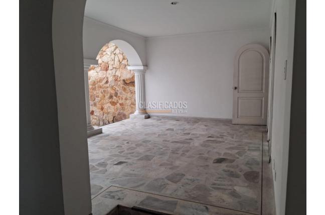 Casas, Venta, Prados del Norte - $1.300.000.000