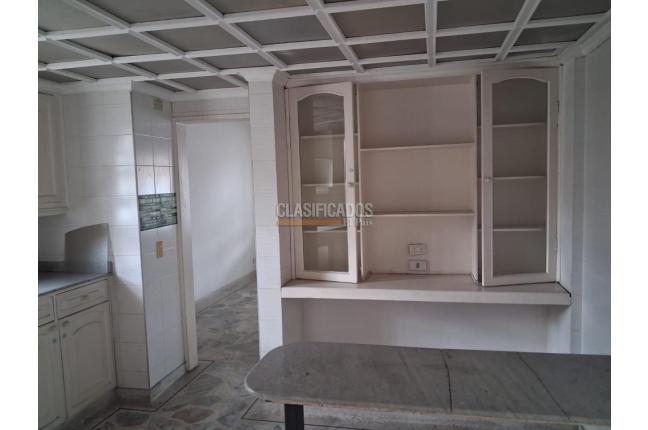Casas, Venta, Prados del Norte - $1.300.000.000