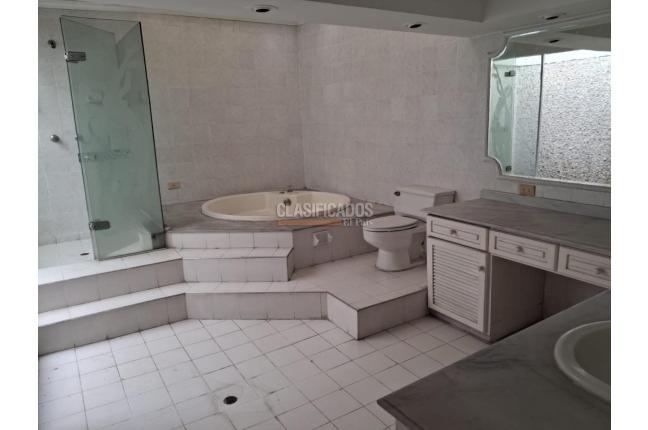 Casas, Venta, Prados del Norte - $1.300.000.000