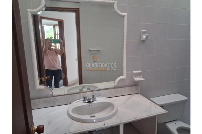 Casas, Venta, Prados del Norte - $1.300.000.000