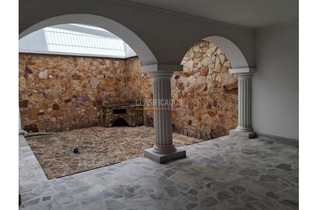 Casas, Venta, Prados del Norte - $1.300.000.000
