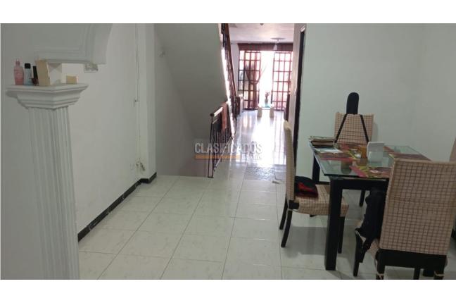 Casas, Venta en Calicanto
