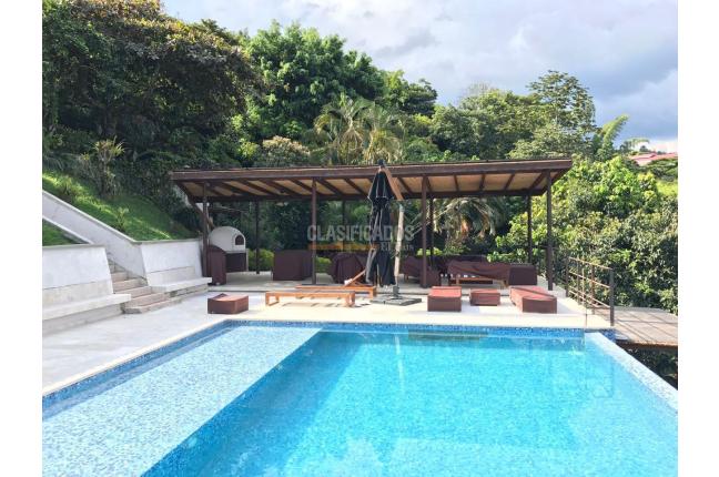 Casas, Venta en Cristo Rey