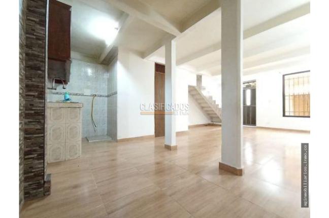 Casas, Alquiler, Villa del Prado - $1.350.000
