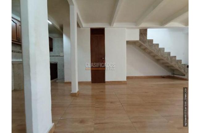 Casas, Alquiler, Villa del Prado - $1.350.000