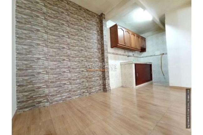 Casas, Alquiler, Villa del Prado - $1.350.000