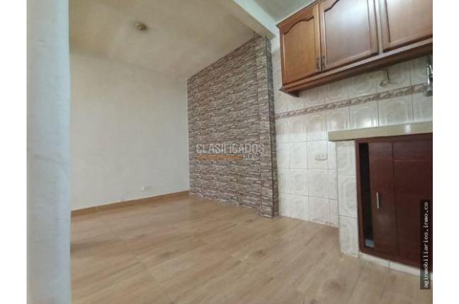 Casas, Alquiler, Villa del Prado - $1.350.000