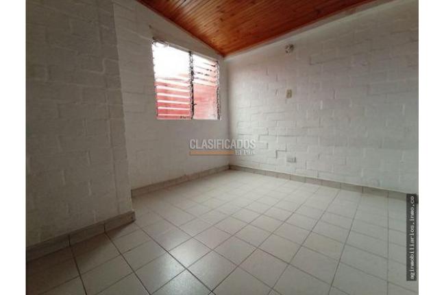 Casas, Alquiler, Villa del Prado - $1.350.000