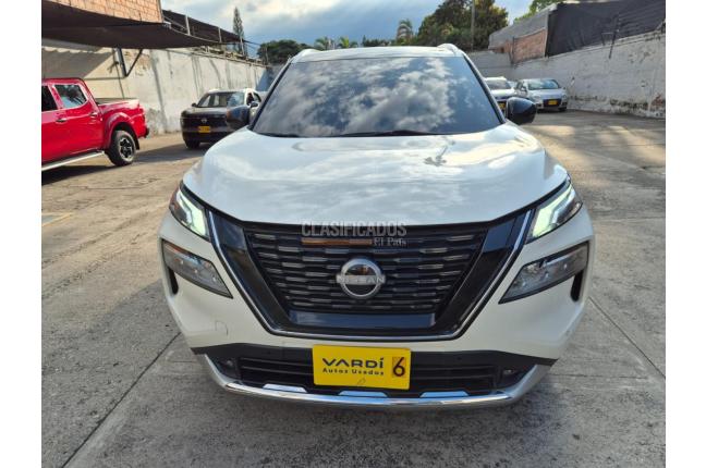 Nissan X-Trail 2025