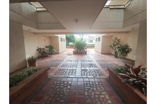 Apartamentos, Venta, Prados del Norte - $484.900.000