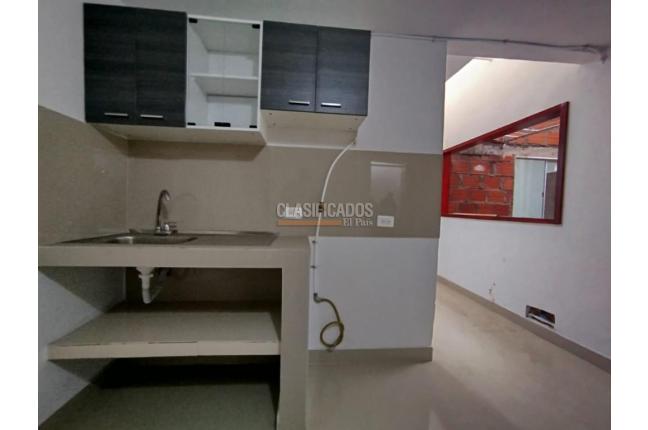 Apartamentos, Alquiler, La Esmeralda - $730.000