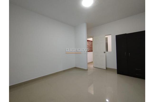 Apartamentos, Alquiler, La Esmeralda - $730.000
