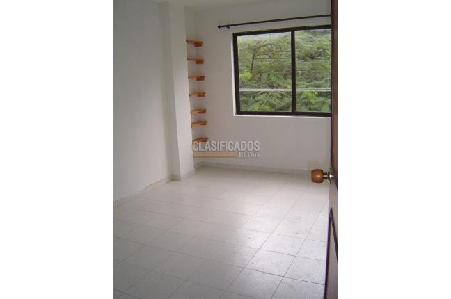 Apartaestudios, Alquiler en El Refugio