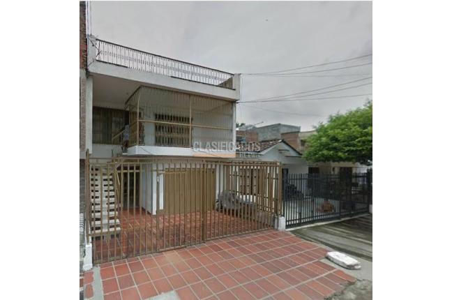Casas, Alquiler en San Carlos