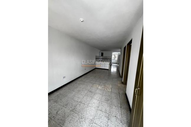 Casas, Alquiler en San Carlos