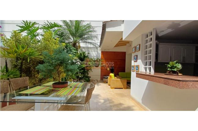 Casas, Venta en Santa Teresita