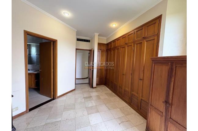 Apartamentos, Venta en Ciudad Jardín