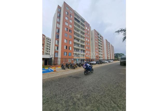 Apartamentos, Alquiler en Ciudad Pacifica