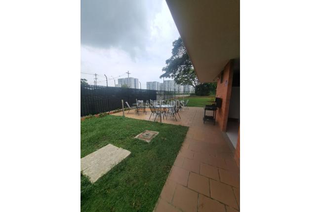 Apartamentos, Alquiler, Ciudad Pacifica - $1.500.000
