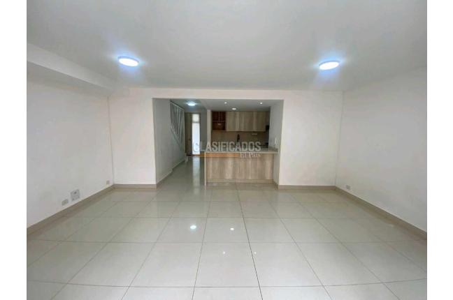 Casas, Venta, Ciudad Country - $490.000.000
