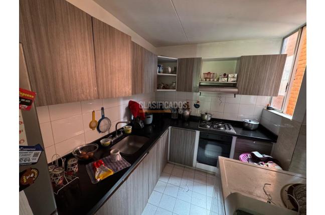 Apartamentos, Venta en Primero de Mayo
