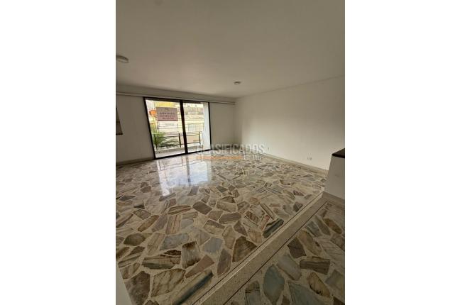 Apartamentos, Alquiler en Arboleda