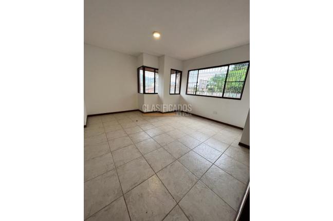 Apartamentos, Alquiler, Arboleda - $3.500.000