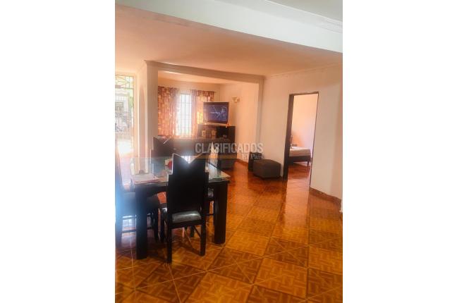 Casas, Venta, Salomia - $385.000.000