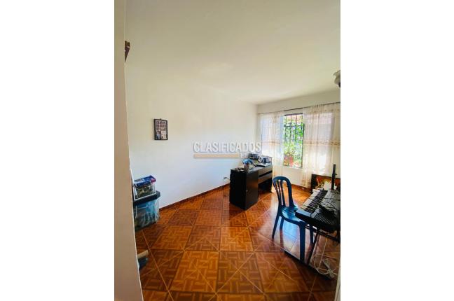 Casas, Venta, Salomia - $385.000.000