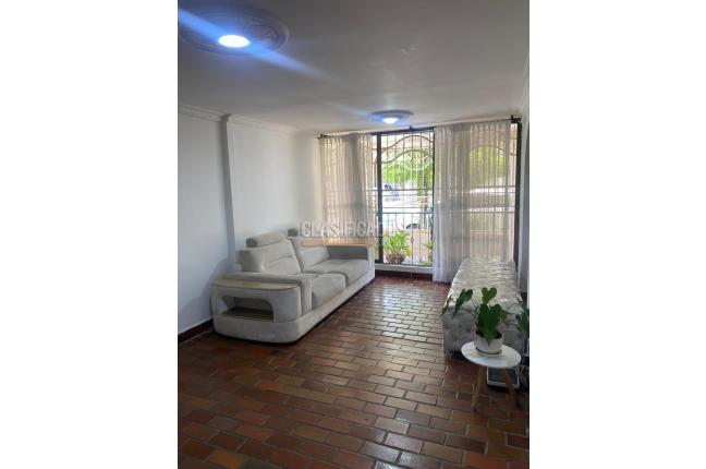 Casas, Venta, Paseo de los Almendros - $540.000.000