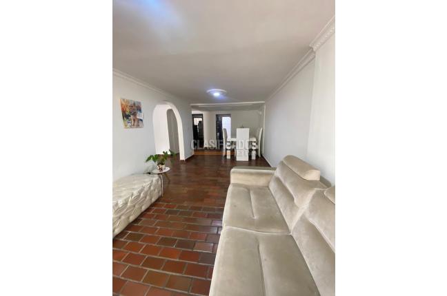 Casas, Venta, Paseo de los Almendros - $540.000.000