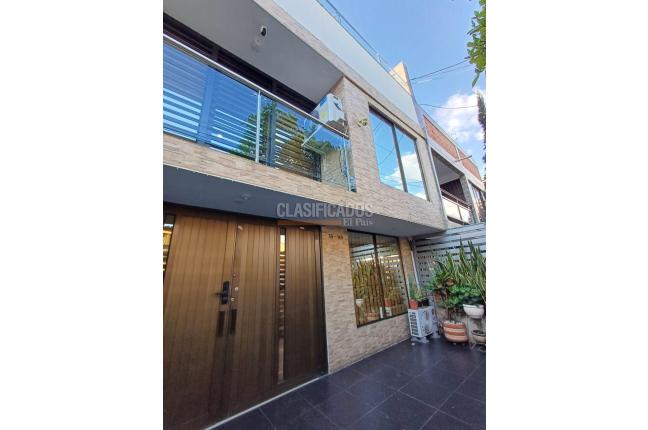 Casas, Venta, Paseo de los Almendros - $750.000.000