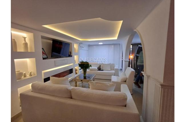Casas, Venta, Paseo de los Almendros - $750.000.000
