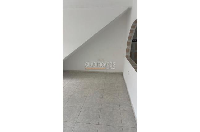 Apartamentos, Alquiler, Santa Elena - $1.250.000