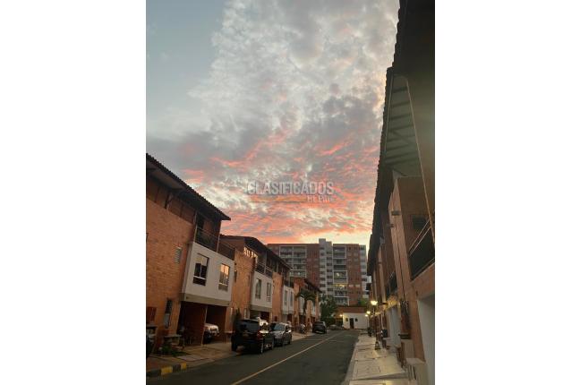 Casas, Venta en Valle del Lili