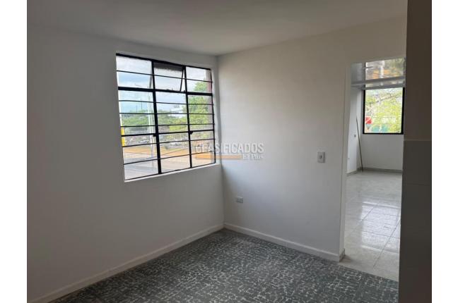 Apartaestudios, Alquiler, Popular - $800.000