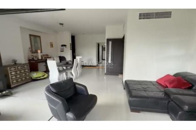 Apartamentos, Venta en Ciudad Jardín