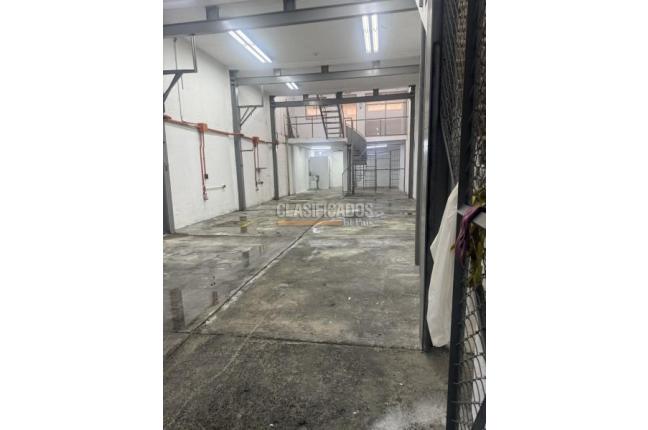 Locales y Bodegas, Alquiler, Manzanares - $5.800.000