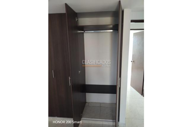Apartamentos, Alquiler, Colseguros - $1.400.000