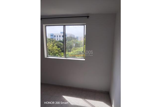 Apartamentos, Alquiler, Colseguros - $1.400.000