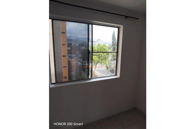 Apartamentos, Alquiler, Colseguros - $1.400.000