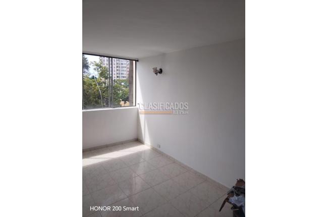 Apartamentos, Alquiler, Colseguros - $1.400.000