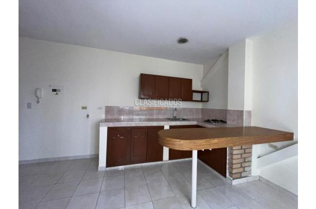 Apartaestudios, Alquiler en Meléndez