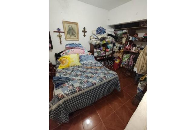 Casas, Venta, Comuneros - $260.000.000