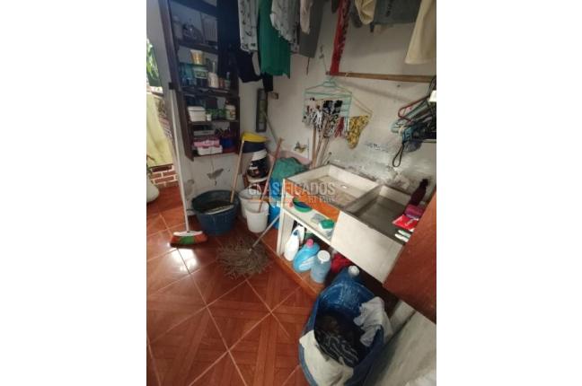 Casas, Venta, Comuneros - $260.000.000