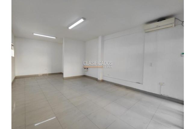 Locales y Bodegas, Alquiler, Versalles - $2.500.000