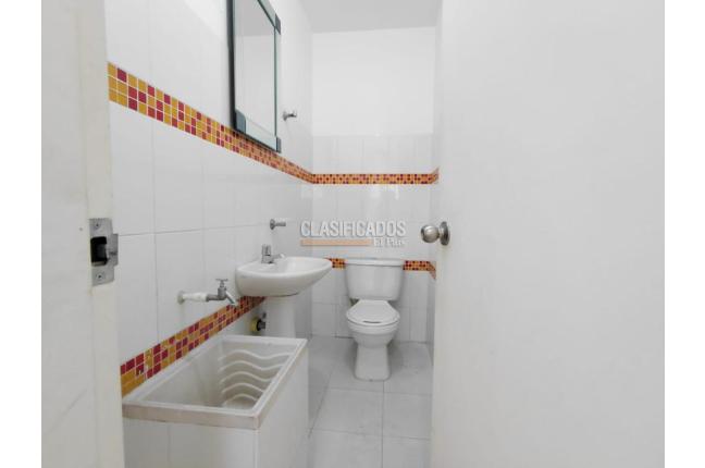 Locales y Bodegas, Alquiler, Versalles - $2.500.000
