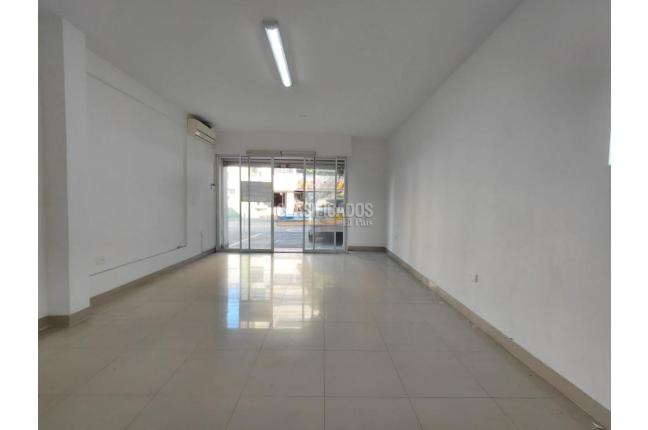 Locales y Bodegas, Alquiler, Versalles - $2.500.000