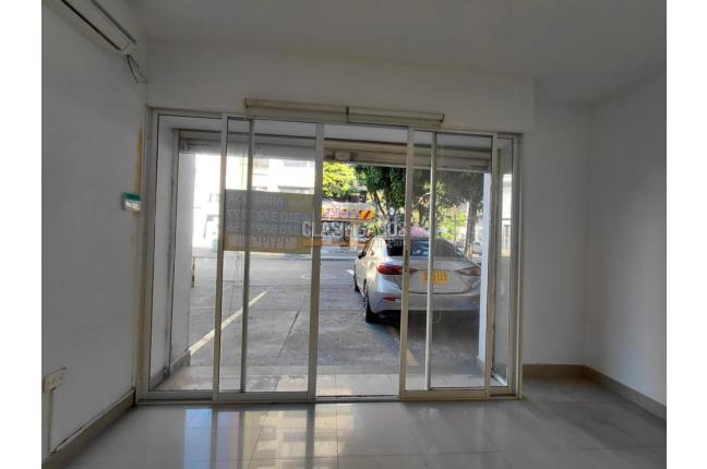 Locales y Bodegas, Alquiler, Versalles - $2.500.000