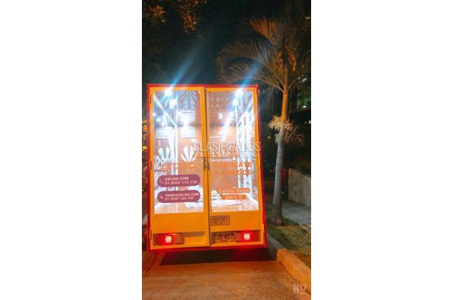 camion vitrina - Banquetes y Eventos